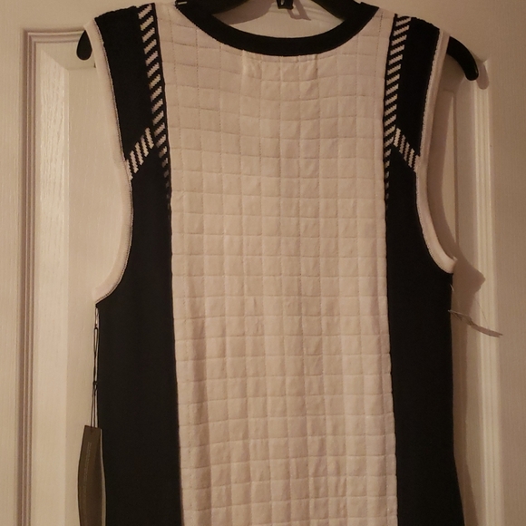 Curio New York Dress - Picture 3 of 8